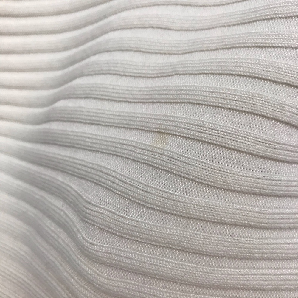 Beautiful Stretchy Top - Picture 5 of 5